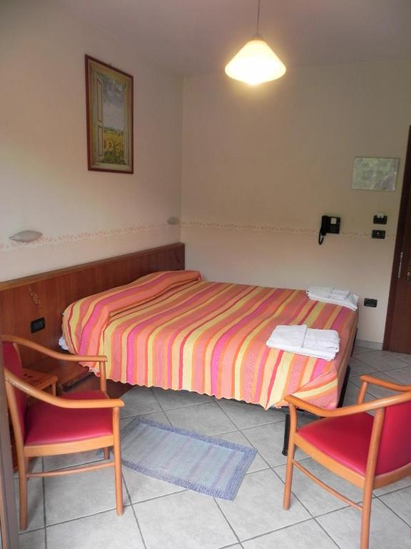 Hotel Ristorante Belsito Borgo San Dalmazzo Pokój zdjęcie